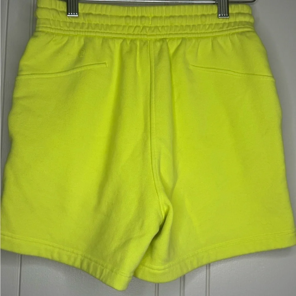 lululemon loungeful Scuba High Rise Shorts sz 2